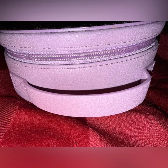 Vera Bradley Disney Beauty and the Beast Mrs Potts and Chip Cosmetic Case - Picture 7 of 7